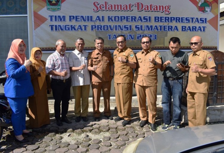 Digitalisasi Koperasi Dan UMKM KUD SINTUK